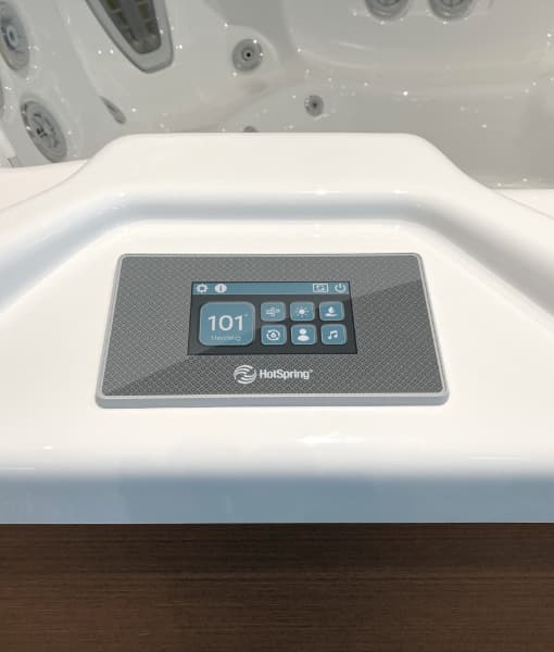 Spa para exterior Highlife modelo Vanguard con capacidad de 6 personas y gabinete color Blackwood - Imagen 4