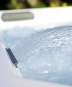 Spa para exterior Hot Spot modelo Pace con capacidad de 5 personas y gabinete color Storm - Imagen 3
