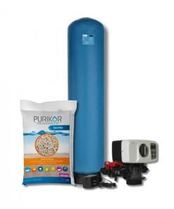 Filtro de zeolita Purikor con valvula automatica por demanda PKVF26D y tanque PKT de 9" x 48" con capacidad de 1 ft3