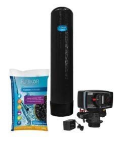 Filtro de carbon activado Purikor con valvula automatica por tiempo PKVF26T y tanque de 9" x 48" con capacidad de 1 ft3